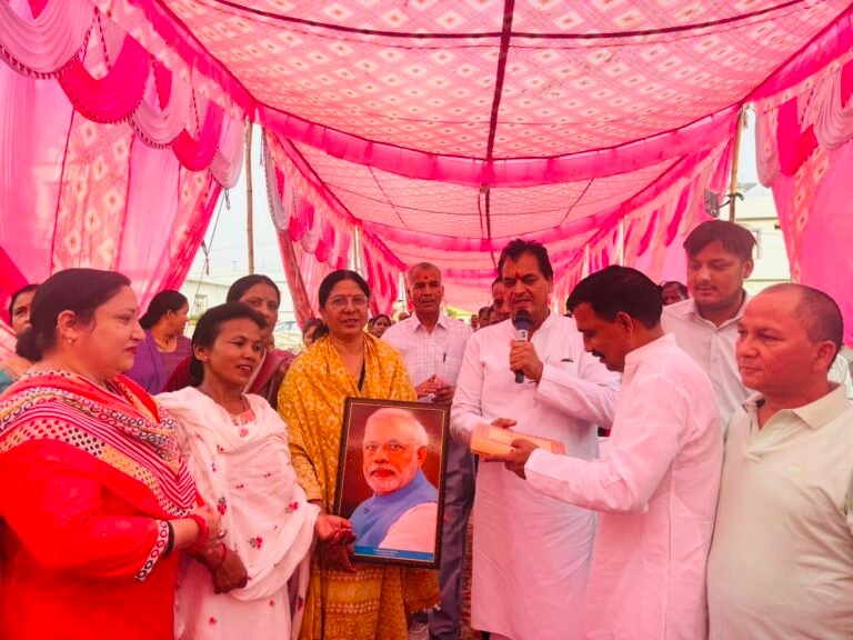 पीएम मोदी द्वारा नया कीर्तिमान स्थापित करने के उपलक्ष में भव्य कार्यक्रम आयोजित