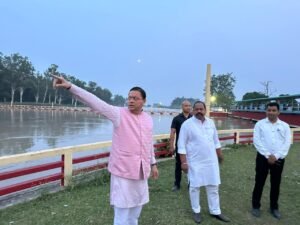 मुख्यमंत्री पुष्कर सिंह धामी ने खटीमा के लोहियाहेड वाटर बाईपास का किया स्थलीय निरीक्षण