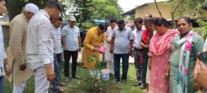 विधायक डॉ. प्रेमचंद ने अपने कैंप कार्यालय में वृक्षारोपण कर दिया पर्यावरण संरक्षण का सन्देश