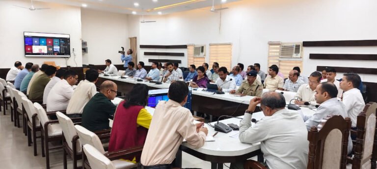 हरेला पर हरिद्वार में 30 हजार पौधों का होगा रोपण, डीएम ने दिए तैयारी के निर्देश