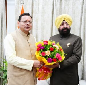 राज्यपाल से मिले सीएम धामी