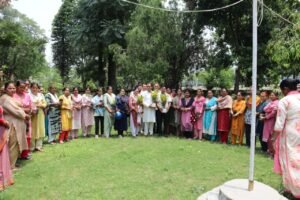 विधायक डॉ. प्रेमचंद ने “विश्व प्रकृति संरक्षण दिवस” के उपलक्ष्य में पौधों का वितरण कर पर्यावरण संरक्षण का संदेश दिया