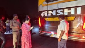 जिलाधिकारी के निर्देशों पर हरिद्वार में लक्ज़री स्लीपर बसों के विरुद्ध सघन प्रवर्तन अभियान, 80 चालान एवं 12 बसें सीज़