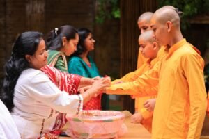 पूज्य स्वामी चिदानन्द सरस्वती एवं पूज्य साध्वी भगवती सरस्वती ने अमेरिका में मनाया रक्षाबंधन