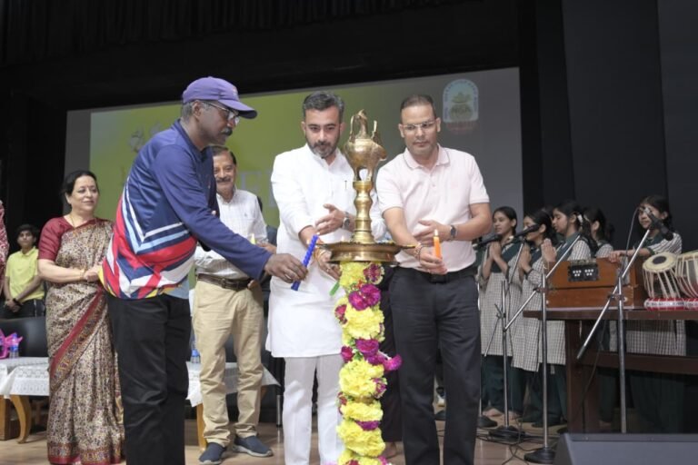 राष्ट्रीय खेल दिवस पर एनजीए में अंतरविद्यालयी अंडर 17 बैडमिंटन प्रतियोगिता आयोजित