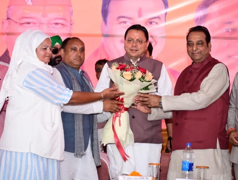 अल्पसंख्यक समाज के उत्थान के लिए सरकार पूरी तरह प्रतिबद्ध, योजनाओं का लाभ बिना किसी भेदभाव के अंतिम व्यक्ति तक पहुंचेगा: मुख्यमंत्री धामी