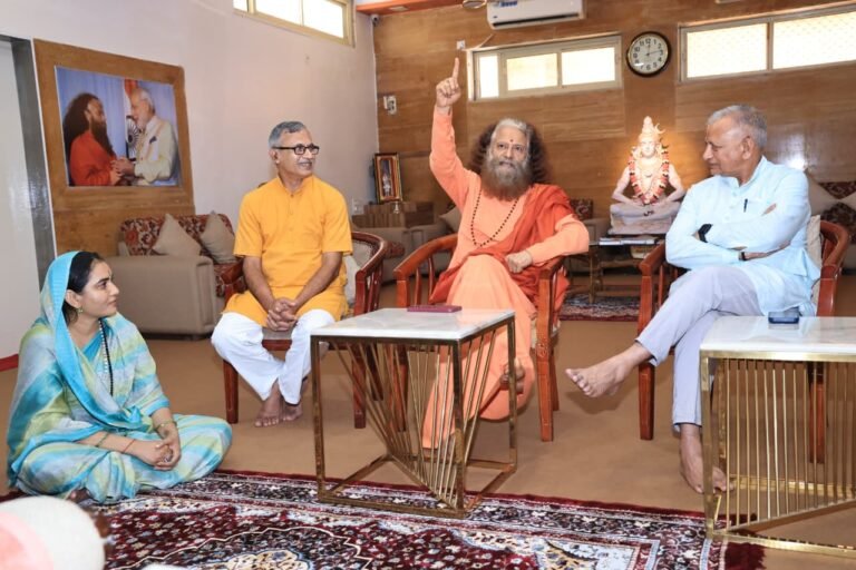 आरएसएस के पर्यावरण विभाग के राष्ट्रीय संयोजक गोपाल आर्य का परमार्थ निकेतन में आगमन