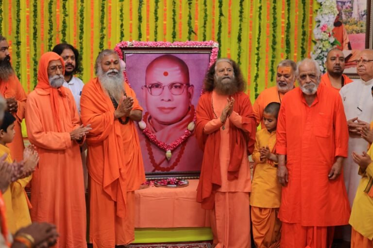 परम पूज्य महामण्डलेश्वर स्वामी शुकदेवानन्द सरस्वती जी महाराज का निर्वाण महोत्सव श्रद्धा, सेवा और सनातन संस्कृति के दिव्य उत्सव के रूप में सम्पन्न