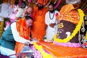 टपकेश्वर महादेव की भव्य शोभायात्रा में शामिल हुए मुख्यमंत्री पुष्कर सिंह धामी