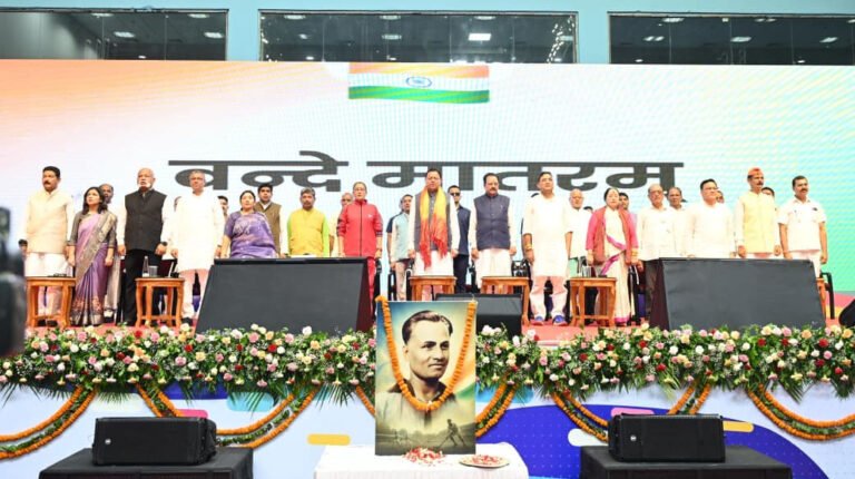 मुख्यमंत्री धामी ने राष्ट्रीय खेल दिवस पर उत्तराखण्ड राज्य क्रीड़ा विश्वविद्यालय के प्रथम चरण के निर्माण कार्यों का किया शिलान्यास