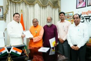 स्वतंत्रता सेनानी उत्तराधिकारी परिवार समिति के प्रतिनिधिमंडल ने मुख्यमंत्री श्री पुष्कर सिंह धामी से की भेंट