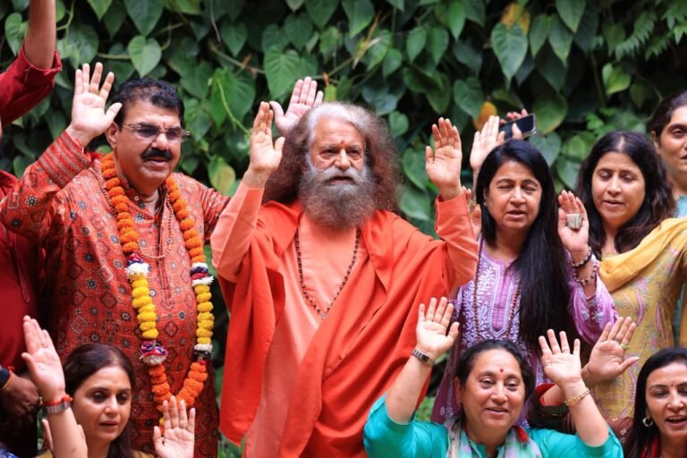 गणेश विसर्जन: विसर्जन से सर्जन की यात्रा