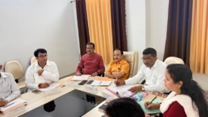 शिकायती प्रकरणों पर आयोग अध्यक्ष संजय नेगी ने की सुनवाई
