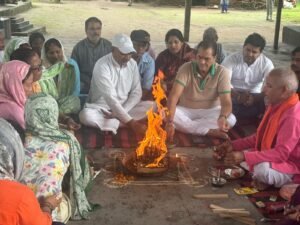 नेपाल त्रासदी: हवन-यज्ञ के माध्यम से दिवंगत आत्माओं की शांति के लिए प्रार्थना की