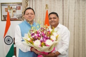 मुख्यमंत्री धामी से जिला सहकारी बैंक नैनीताल के नवनिर्वाचित अध्यक्ष ने की शिष्टाचार भेंट