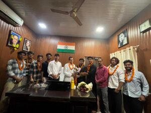 नवगठित खदरी युवा मंगल दल के पदाधिकारियों ने की विधायक डॉ. प्रेमचंद से शिष्टाचार भेंट