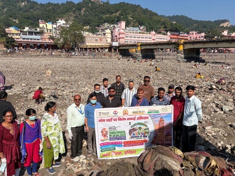 मेलाधिकारी एवं जिलाधिकारी के निर्देशन में तीसरे दिन भी चला स्वच्छता अभियान