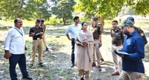 चेकिंग के दौरान नशे में स्कूली बच्चों से भरी बस का चालक गिरफ्तार