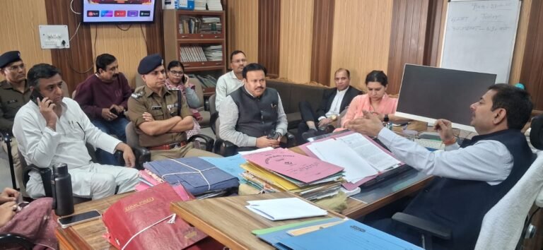 जनसुरक्षा एवं यातायात व्यवस्था को लेकर जिला प्रशासन सख्त, पल्टन बाजार में सुबह 11 से शाम 7 बजे तक वाहनों का प्रवेश प्रतिबंधित; अतिक्रमण पर एक्शन