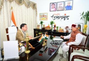 मुख्यमंत्री धामी से कैबिनेट मंत्री सतपाल महाराज ने की शिष्टाचार भेंट